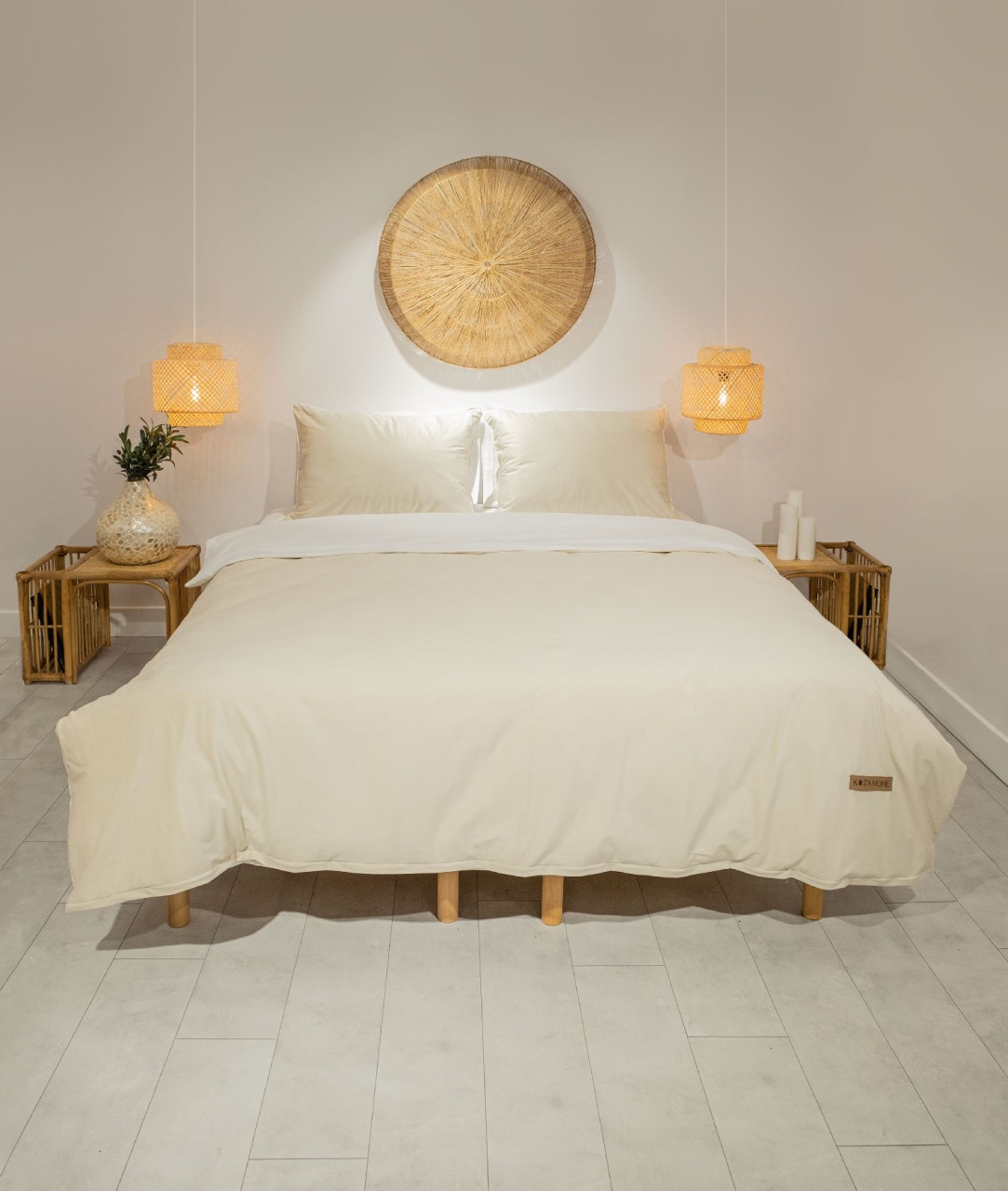Lenjerie de pat dublu Model Linda Cream - 1 | YEO