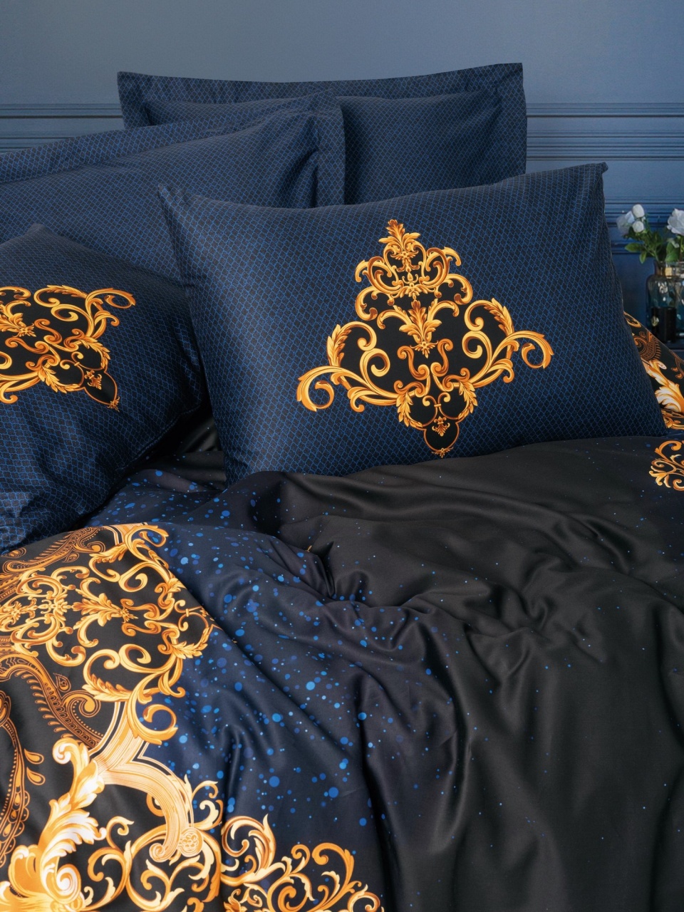 Lenjerie de pat dublu, Bumbac 100% Satinat Model Tutsu Dark Blue - 1 | YEO