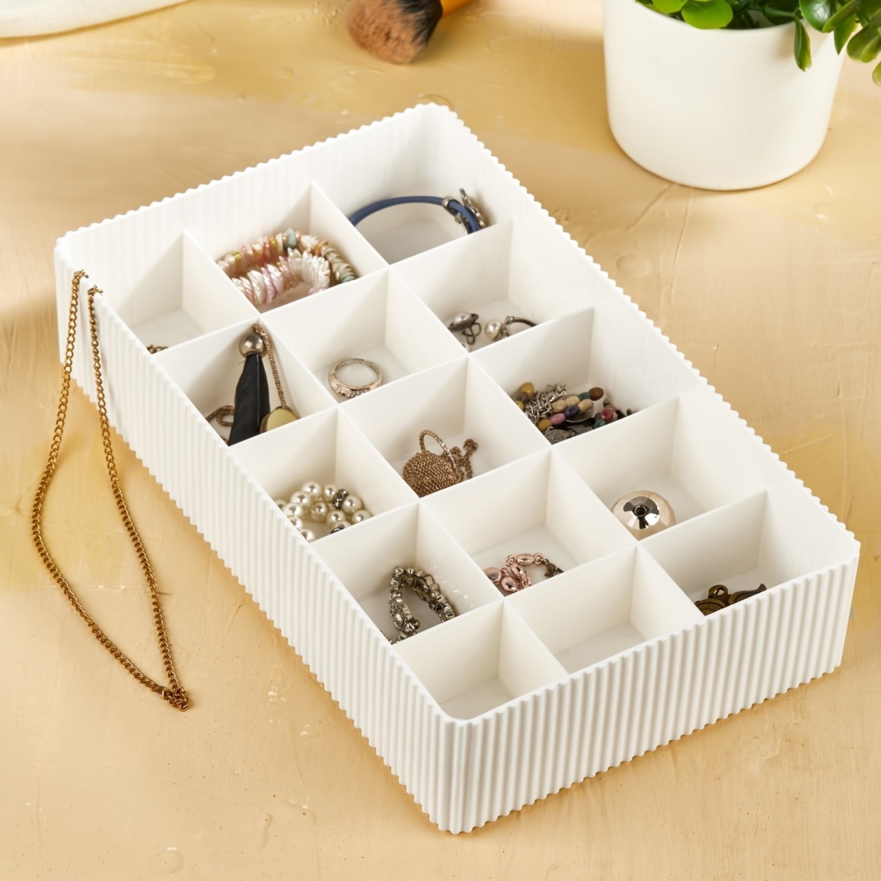 Organizator bijuterii Model Miracle, Ecru, 30x18x6.5 cm