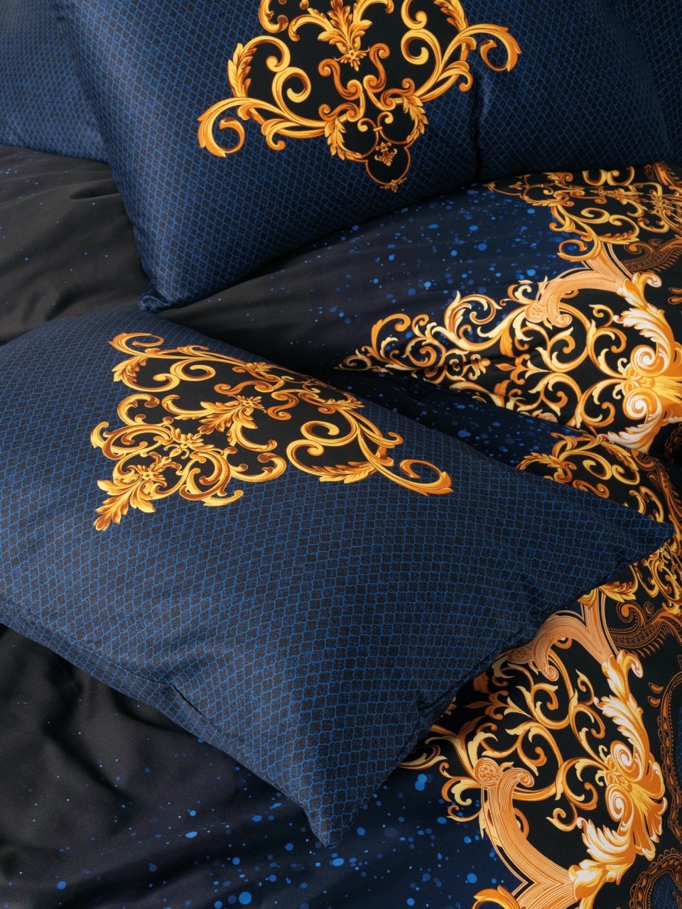 Lenjerie de pat dublu, Bumbac 100% Satinat Model Tutsu Dark Blue - 2 | YEO