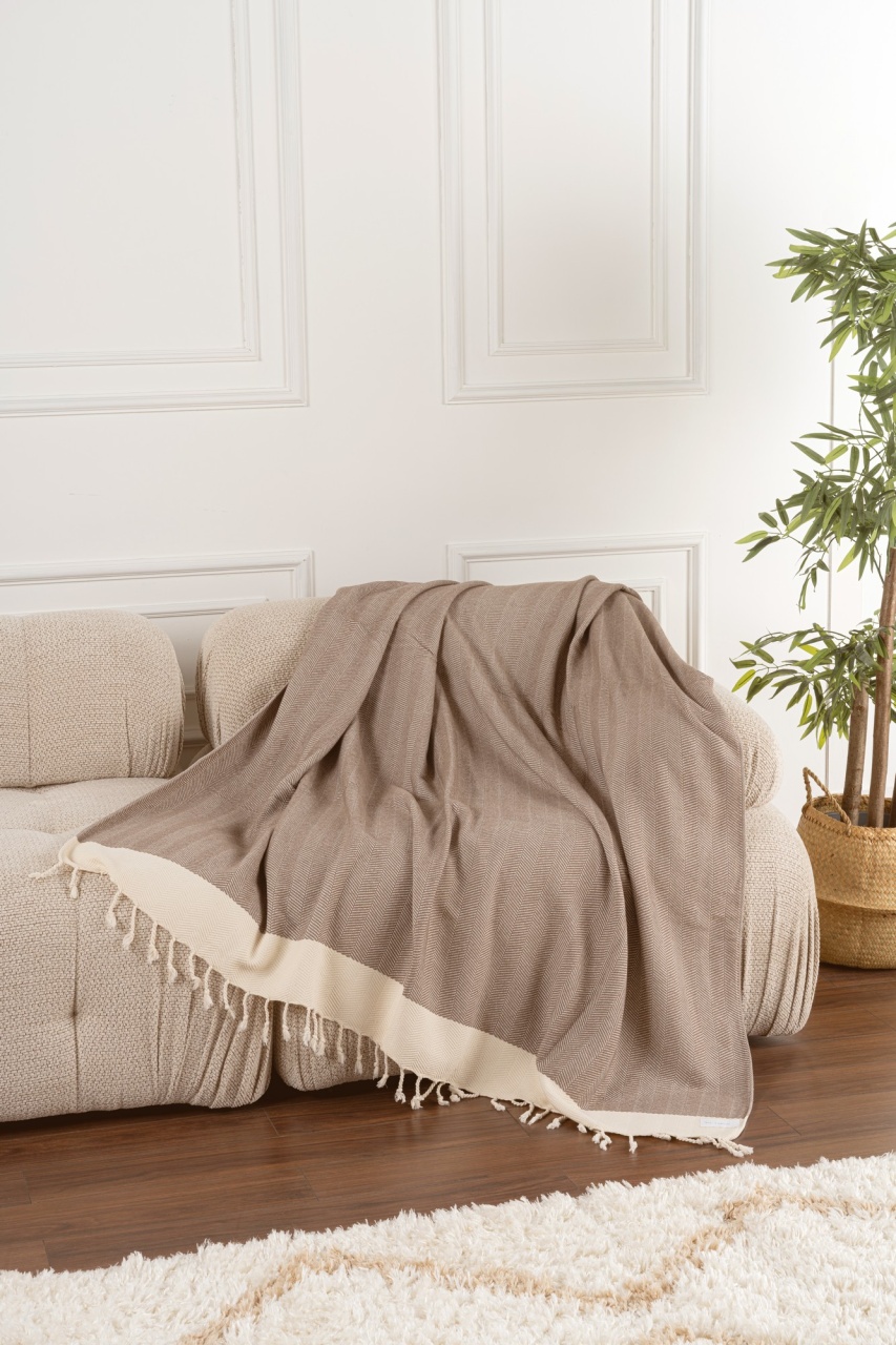 Cuvertura pentru Canapea Model Baliksirti Light Brown - 1 | YEO