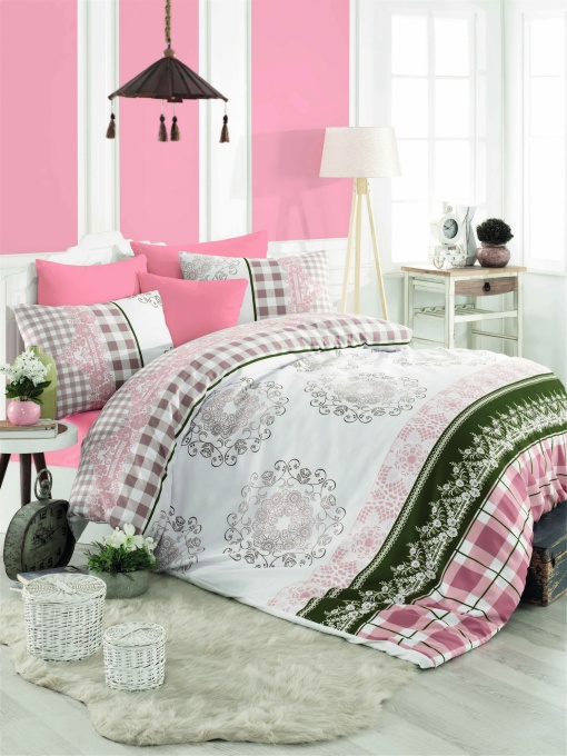 Lenjerie de pat dublu Model Nazenin Pink