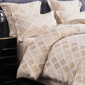 Lenjerie cu Broderie si Insertii Neat Romb Bej 6 Piese (Finet) - Img 2