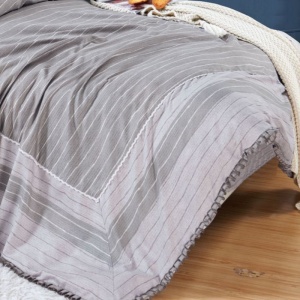 Lenjerie cu Broderie si Volanase Grey Stripes, 4 Piese (Finet) - Img 3