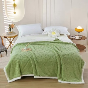 Pătură Cocolino cu blăniță Sherpa, model Romb Floral Embosat, Verde Deschis, 200 × 230 cm - Img 2