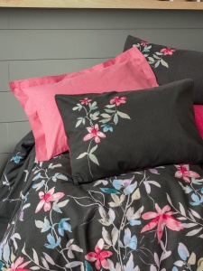 Lenjerie de pat dublu Model Merlin Pink - Img 2