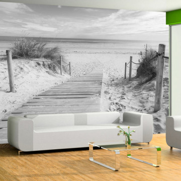 Fototapet - On the beach - black and white - Img 1