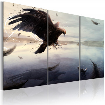 Tablou - Eagle above the surface of a lake - Img 1