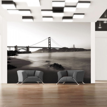 Fototapet - San Francisco: Golden Gate Bridge in black and white - Img 1
