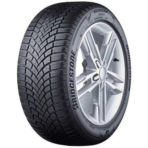 Bridgestone BLIZZAK LM005 235/65R17 108H
