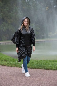 DISPOSABLE RAINING PONCHO \"SUMATRA\"