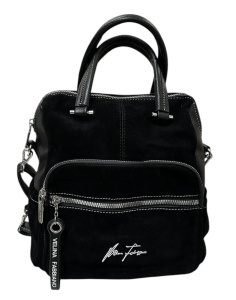 Material:piele ecologica si piele intoarsa naturala  Functie:rucsac-geanta  Dimensiuni:28x29x14             Culoare: negru                    Compartimente: 1 principal ,7 buzunare     Rucsac Velina V.Fabbiano