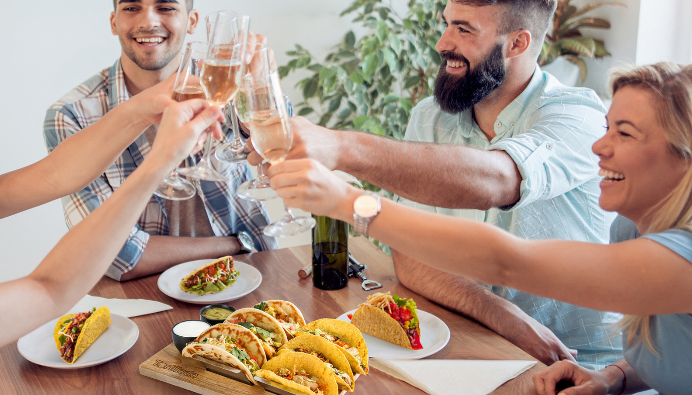 Descoperă Eleganța Sustenabilă a Platoului de Servire 6 Taco de la Tortillada