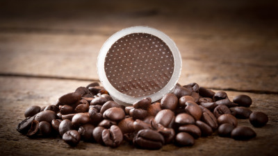Capsule vs Boabe: Alegerea dintre două metode populare de preparare a cafelei