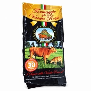 Branza italiana Formaggio Vacche Rosse, Antica Corte, maturata peste 30 luni