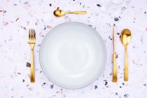 Set 24 Tacamuri inox OGLU, 6 persoane, 6 x Cutite, 6 x Linguri, 6 x Furculite, 6 x Lingurite, Otel inoxidabil, design ergonomic modern, Auriu mat - Img 2