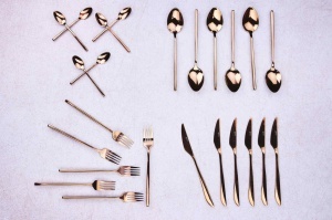 Set 24 Tacamuri inox OLAF, 6 persoane, 6 x Cutite, 6 x Linguri, 6 x Furculite, 6 x Lingurite, Otel inoxidabil, design rafinat, Cupru lucios - Img 3