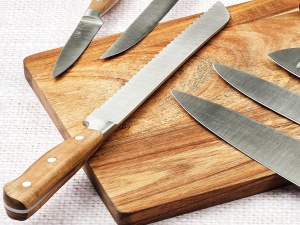 Suport pentru cutite VANTAA + Set 6 Cutite de bucatarie JAKOB, lama inox satinat cu maner lemn salcam - Img 4