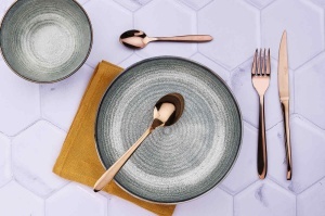 Set 24 Tacamuri inox KAJA, 6 persoane, 6 x Cutite, 6 x Linguri, 6 x Furculite, 6 x Lingurite, Otel inoxidabil, forme rotunjite, Cupru lucios - Img 2