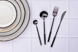 Set 24 Tacamuri inox ABEL, 6 persoane, 6 x Cutite, 6 x Linguri, 6 x Furculite, 6 x Lingurite, Otel inoxidabil, design modern, Negru lucios - Img 2
