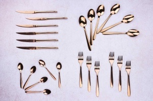 Set 24 Tacamuri inox KAJA, 6 persoane, 6 x Cutite, 6 x Linguri, 6 x Furculite, 6 x Lingurite, Otel inoxidabil, forme rotunjite, Cupru lucios - Img 3