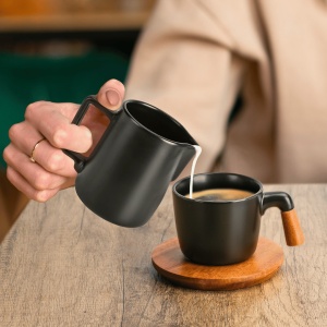 Set Latiera si Zaharnita cu tava de servire cafea, cana lapte 240ml, recipient zahar 200ml cu capac si lingurita, ceramica, negru - Img 4