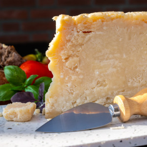 Parmezan Parmigiano Reggiano di Vacche Rosse 40 luni