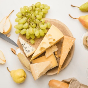 Parmigiano Reggiano D.O.P. maturat 12 luni, origine Italia, Parmezan de munte - Img 4
