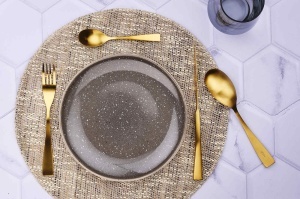Set 24 Tacamuri inox SVEN, 6 persoane, 6 x Cutite, 6 x Linguri, 6 x Furculite, 6 x Lingurite, Otel inoxidabil, design ultra-modern, Auriu mat - Img 2