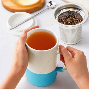 Set 2 Cani de ceai cu infuzor, cu capac si lingurita, 500ml, ceramica, albastru - Img 2
