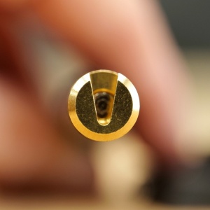 Instrument pentru extragerea piulitelor inserabile V2 pentru M2, M2.5 și M3