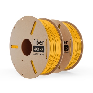 Două role de filament PLA FiberWORKS galben, cu eticheta produsului vizibilă