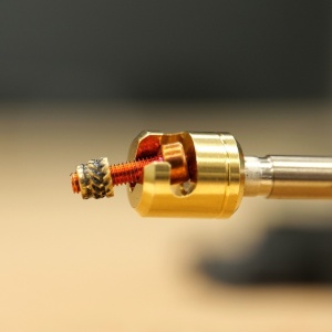 Instrument pentru extragerea piulitelor inserabile V2 pentru M2, M2.5 și M3