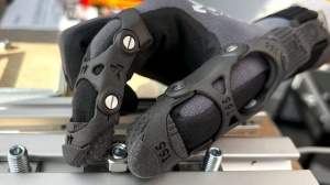 Exoschelet ergonomic pentru protectia mainilor la locul de munca ARTUS - Img 1