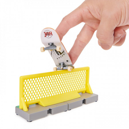 TECH DECK FINGERBOARD PACHET CU OBSTACOL DISORDER