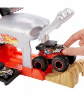 HOT WHEELS LANSATOR MONSTER TRUCK CRANIUL CU DOUA MASINUTE