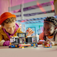 LEGO FRIENDS AUTOCAR DE TURNEU PENTRU STARURI POP 42619