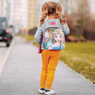 SET DE DESEN IN RUCSAC FROZEN