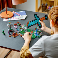 LEGO MINECRAFT AVANPOSTUL SABIEI 21244