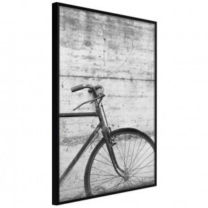 Poszter fekete kerettel, ""Bicycle Leaning Against the Wall"", 20x30 cm