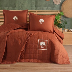 Set cuvertura matlasata Verra cu broderie 3 piese Caramiziu (Bumbac 100%)