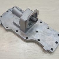 GLAVA (NOSAC) FILTERA ULJA CUMMINS 4899566
