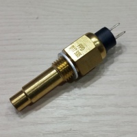 SENZOR TEMPERATURE KHD/DEUTZ 01179305