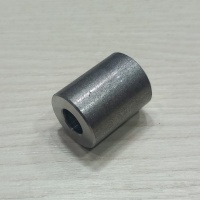 ODSTOJNIK-SPACER KHD/DEUTZ 04291996