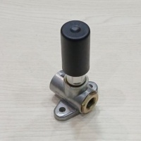 RUCNA PUMPA GORIVA DEUTZ 1015 01180583
