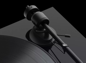 PRO-JECT E1 High Gloss Black OM5e Gramofon - Img 2