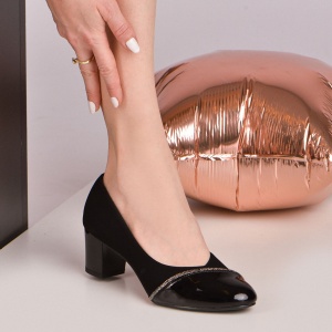Pantofi Amyra negri