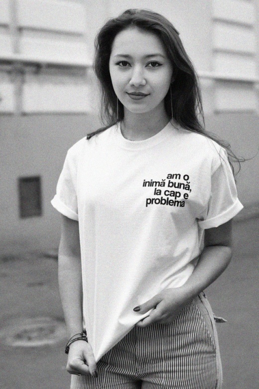 tricou unisex alb "am o inima buna, la cap e problema"