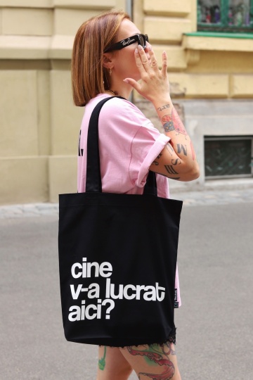 sacosa "cine v-a lucrat aici?"