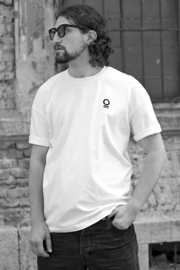 tricou unisex oversize alb "nu." - Img 2